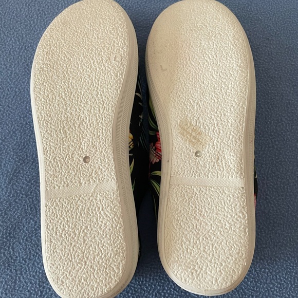 Floral print sneakers - Picture 3 of 8